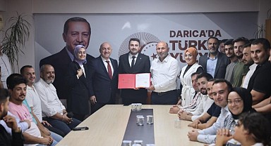 AK Parti Darıca Gençlik Kolları'nda bayrak değişimi!