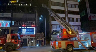Gebze’de lokanta bacasında yangın paniği!