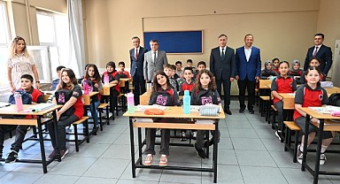 KSO’dan öğrencilere okul çantası ve kırtasiye malzemesi desteği