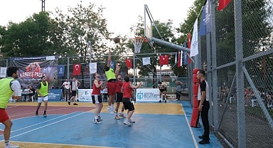 Sokak basketbolu turnuvası heyecanlı maçlara sahne oldu!