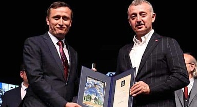 Tarihçi-Yazar Recep Kankal’a Büyükakın’dan plaket!