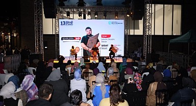 Anar'dan önce söyleşi sonra konser!