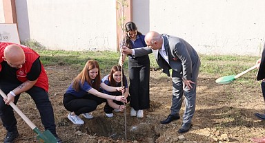 Bıyık, “Cumhuriyet fidan gibi filizlendi”