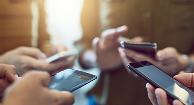 Cep telefonlarıyla ilgili yeni düzenleme geliyor