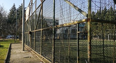 Futbol sahaları bakım ve onarımlarla yenilecek!