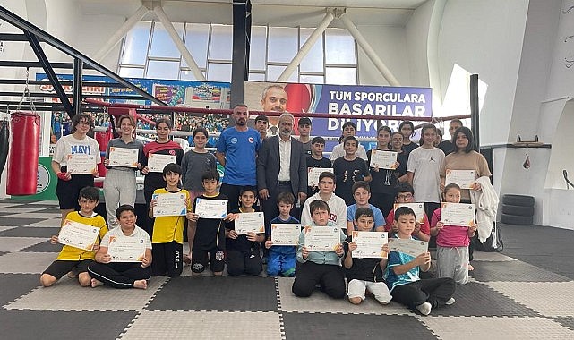 Genç kick boksçular, kuşak diplomalarını aldı