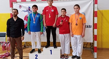 Körfezli kareteciler madalya ile döndü!