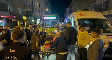Otomobille çarpışan motosikletin sürücüsü yaralandı!