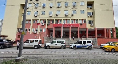 Vatandaşı dolandırıp mahkemede birbirlerini suçladılar