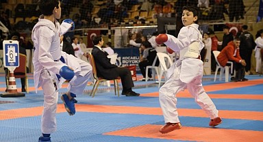 Ayak müsabakaları geniş bir katılım ve coşkuyla tamamlandı