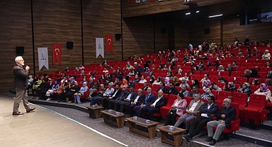 Çayırova Kitap Fuarı Sayar ve Yenişehirlioğlu final yaptı