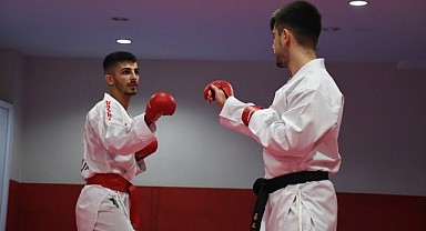 Eray Şamdan, gözünü altın madalyaya dikti
