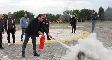 Farabi’de sağlık çalışanlarına kurtarma eğitimi verildi