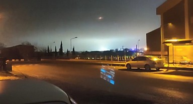 Kartepe’de trafo patladı, gece gündüze döndü