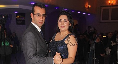 Merve Kolay ile Burak Karagöz nişanlandı