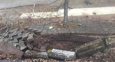 Okulun istinat duvarı çöktü
