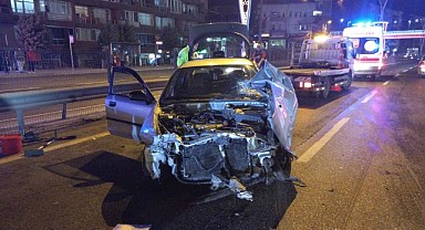 Otomobille tır çarpıştı, 2 kişi yaraladı