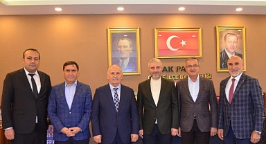 AK Partili Kaya, aday adaylarıyla istişare yaptı