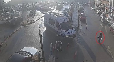Ambulansın çarptığı yaşlı kadın hayatını kaybetti