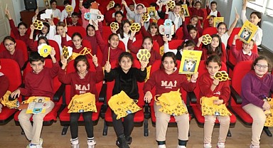 Büyükşehir, çocuklara hayvan sevgisi aşılıyor