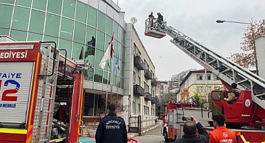 Büyükşehir İtfaiyesi’nden gerçeği aratmayan tatbikat