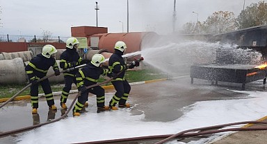 Büyükşehir İtfaiyesi’nden uygulamalı eğitim