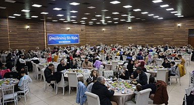 Çiftçi, yetim çocuklarla bir araya geldi