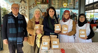 Gülümse Kafe, üretici kadınların gelir kapısı oldu