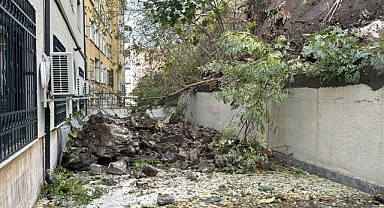 İstinat duvarı çökünce 3 apartman tahliye edildi!