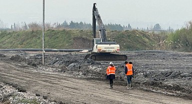 İzmit Körfezi’nden 200 metreküp dip çamuru çıkarıldı