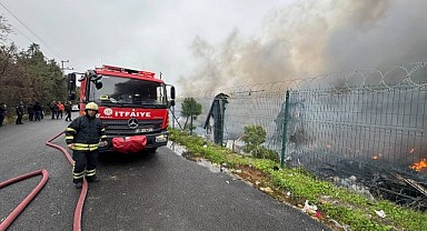 Lojistik deposunda çıkan yangında soğutma çalışmaları sürüyor