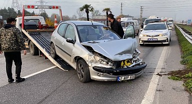 Otomobil çarptı! 17 kişi yaralandı