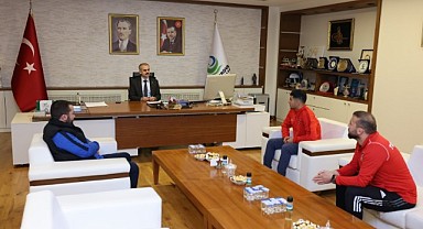 Şampiyon Yusuf, Çiftçiyi ziyaret etti
