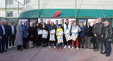 Trabzonlular 4 milli sporcuyu ödüllendirdi