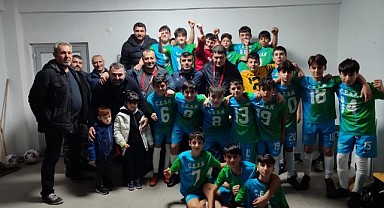 U-14 futbol takımı şampiyon oldu!