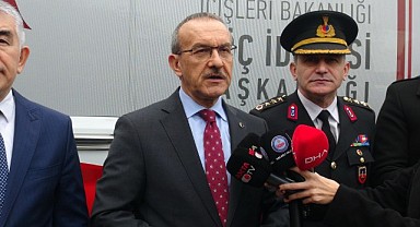 Vali Yavuz duyurdu! 20 bini aşkın kişi sınır dışı edildi