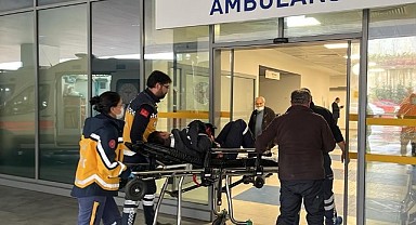19 yaşındaki genç, elini çalıştığı makineye kaptırdı