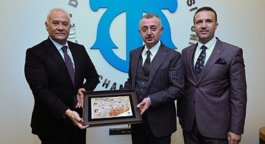 Büyükakın, iş dünyasının temsilcileriyle buluştu