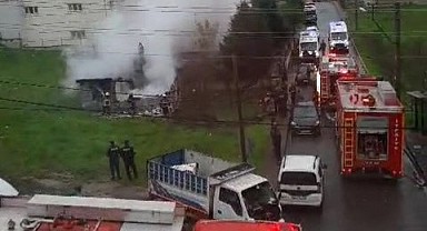 Çayırova’da yangın paniği! Müstakil ev yandı