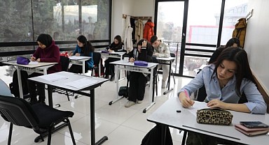Çınar Akademi, gençlerin gözdesi oldu