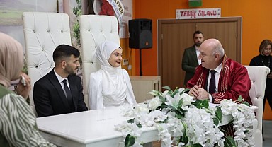 Darıca'da 2024'ün ilk nikâhı kıyıldı
