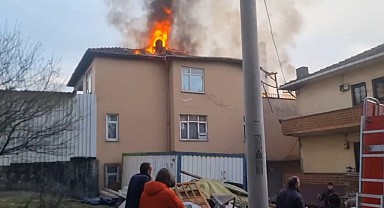 Dilovası’nda korkutan yangın! Alevlere teslim oldu