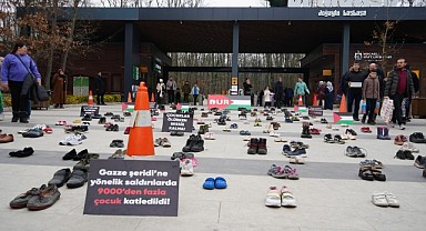 Gazzeli çocuklar için sessiz ayakkabı nöbeti gerçekleştirildi