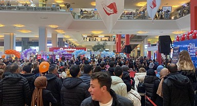 Gebzeli minikler, geri dönüşüm malzemelerinden kıyafet üretti