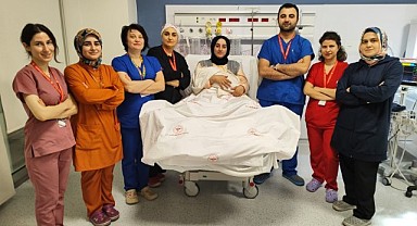 Kocaeli'de yılın ilk bebeği Aybike oldu
