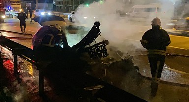 Seyir halindeki araç cayır cayır yandı!
