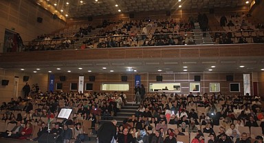 Türk Halk Müziği Konseri, kulakların pasını sildi