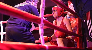 Türkiye Büyük Kadınlar Boks Şampiyonası'ndan nefes kesen final