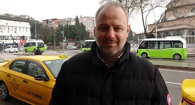 Yaya geçidinden karşıya geçen güvercin, telef oldu