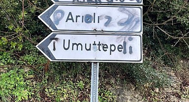 Yıpranan trafik levhaları yenileniyor